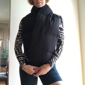 Lulu Pack in The Heat Scarf